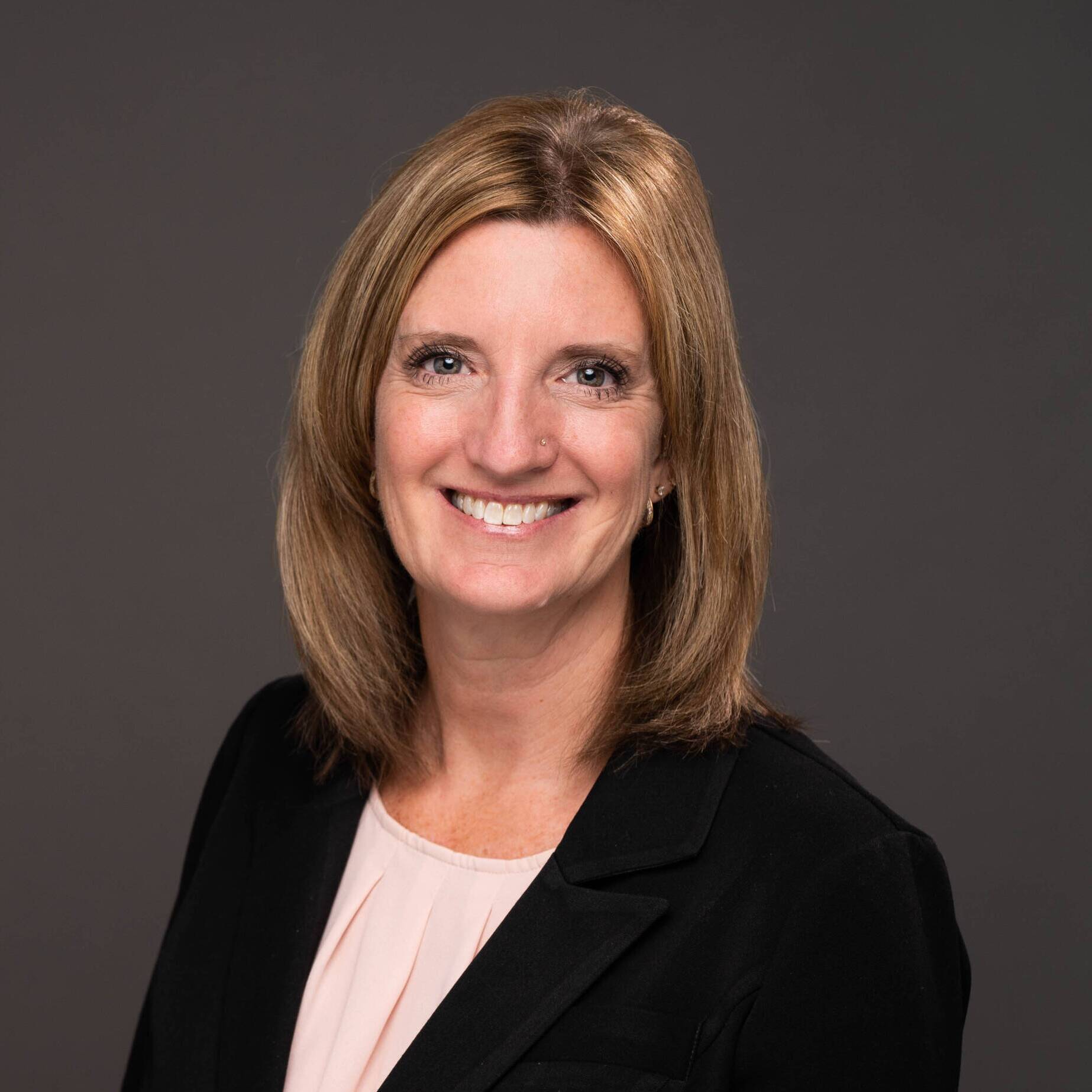 Ronda Huster studio portrait